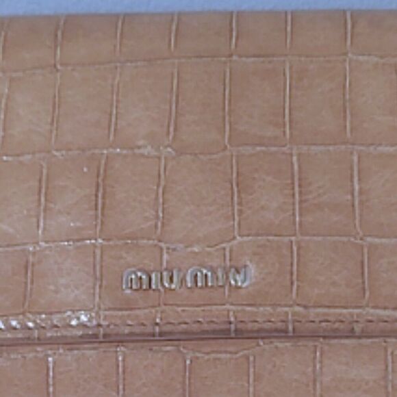 Miu Miu croc-embossed bifold wallet VGUC - Picture 8 of 10